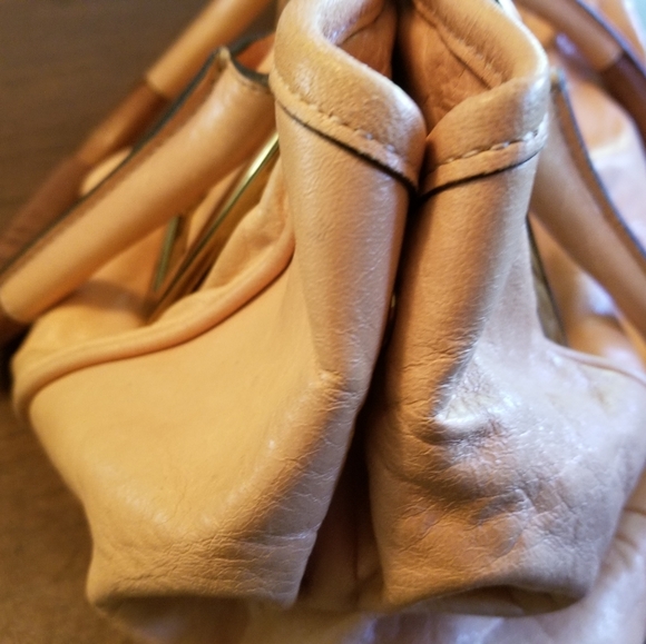 Authentic Chloe Ethel leather satchel in a beautiful butterscotch color. - Picture 5 of 12